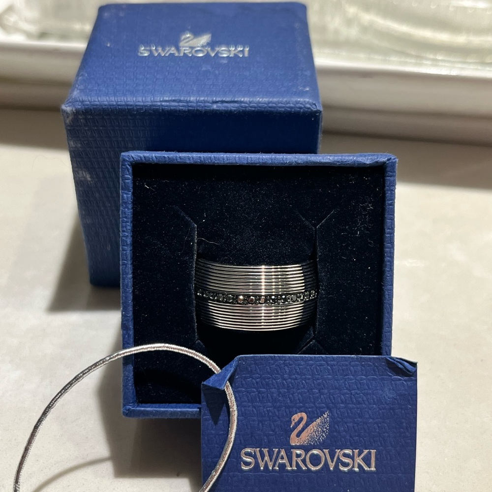 Swarovski Men's Band with Black Crystals - Size 10